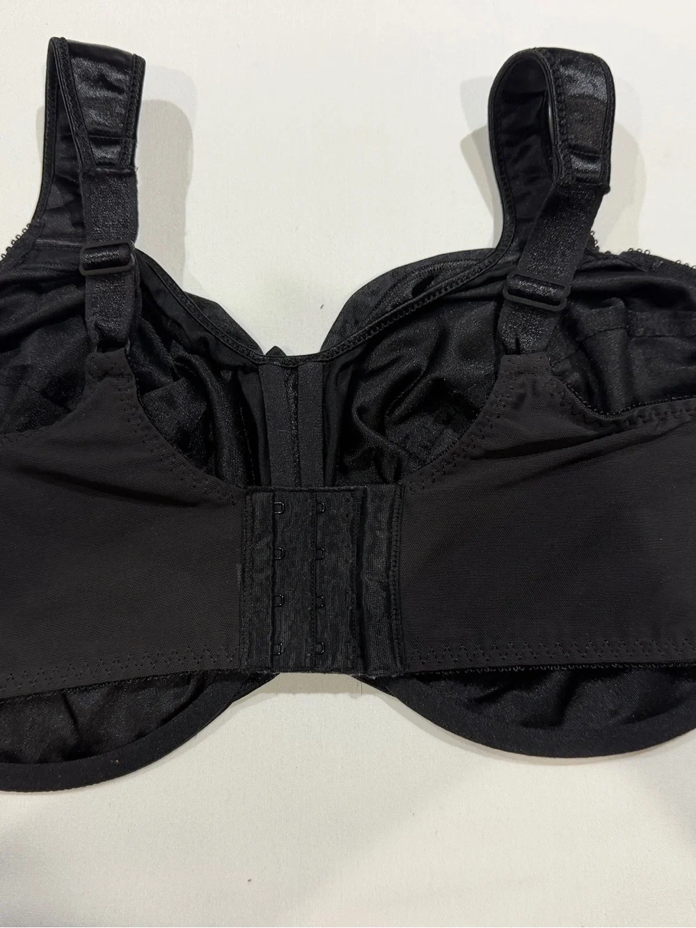 Bali Minimizer Satin Tracings Black Underwire Coverage Bra 42 DDD STYLE 3563